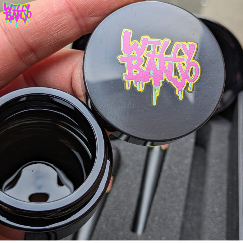 willy banjo uv jar