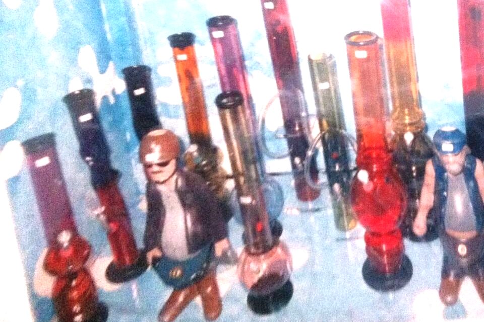 Early Willy Banjo bong cabinet with Zoom bongs from Berlin