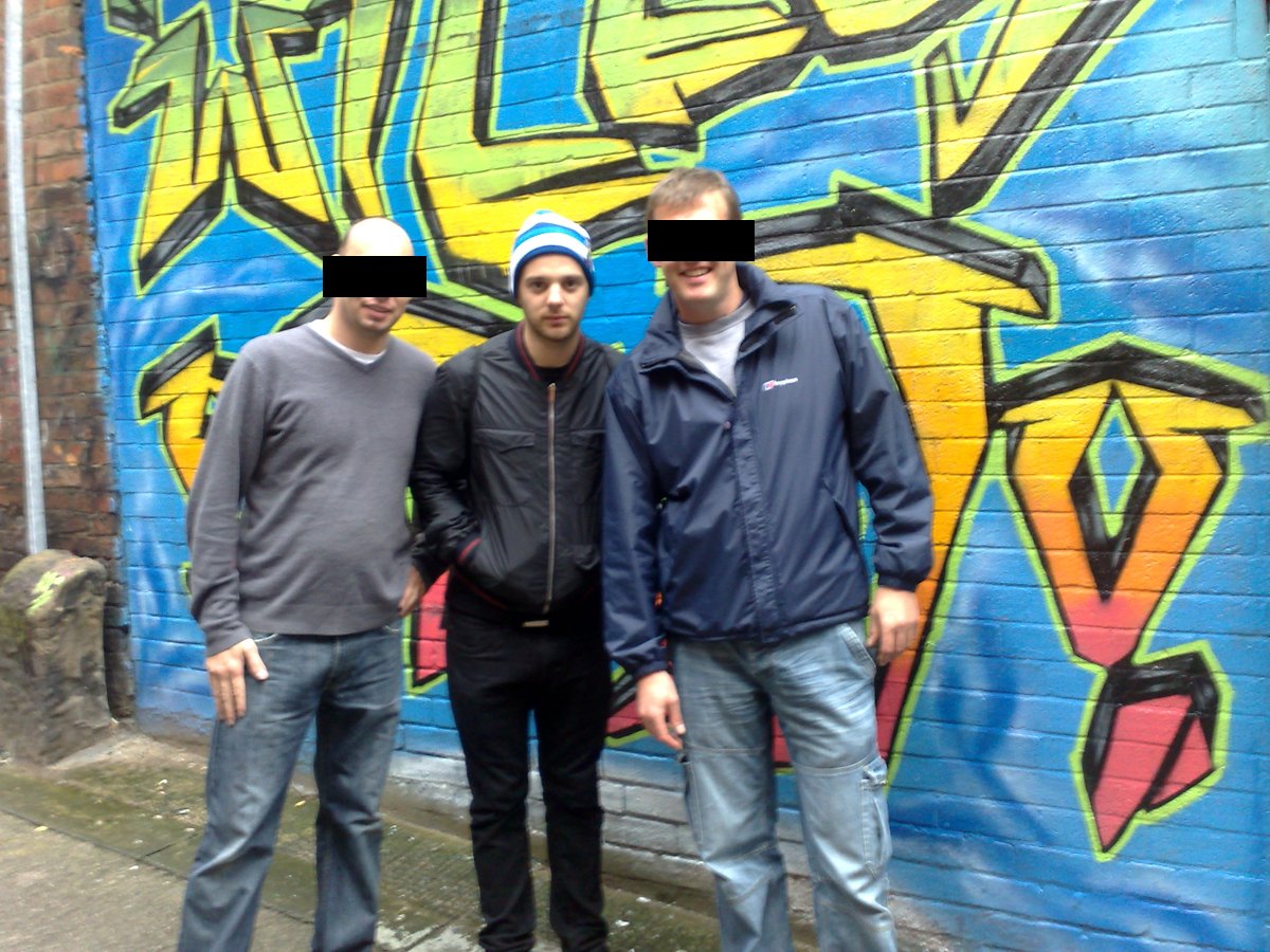 Mike Skinner of The Streets in front of the WILLY BANJO graffiti in Preston, 2008